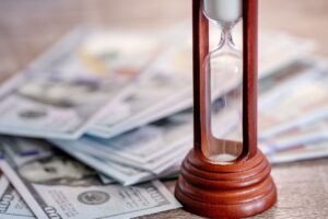 株で300万の利益を得るための具体的な方法は？